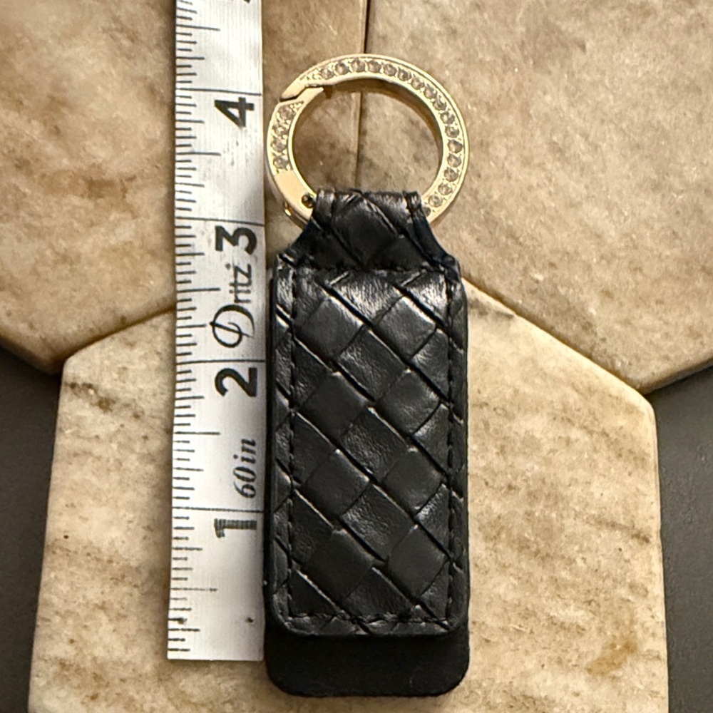 Quilted Leather Keychain with Gold Rhinestone Key ring | Keychain | Key-holder - Picture 5 of 6